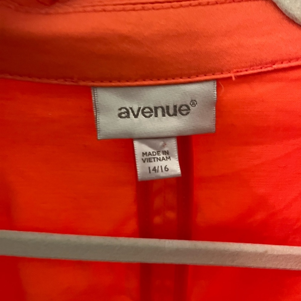 Avenue Women's Vibrant Coral Blazer Sz14-16 - Picture 2 of 8